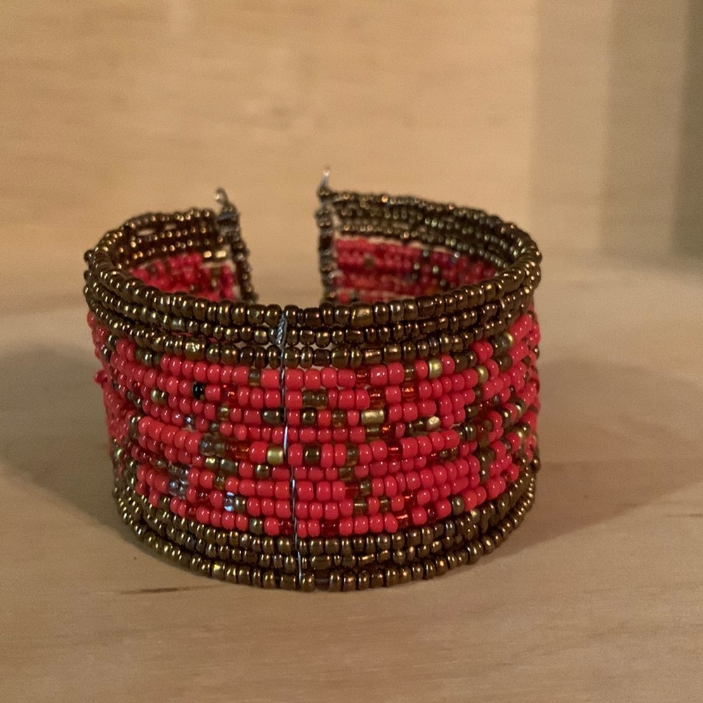 Beaded bracelet
